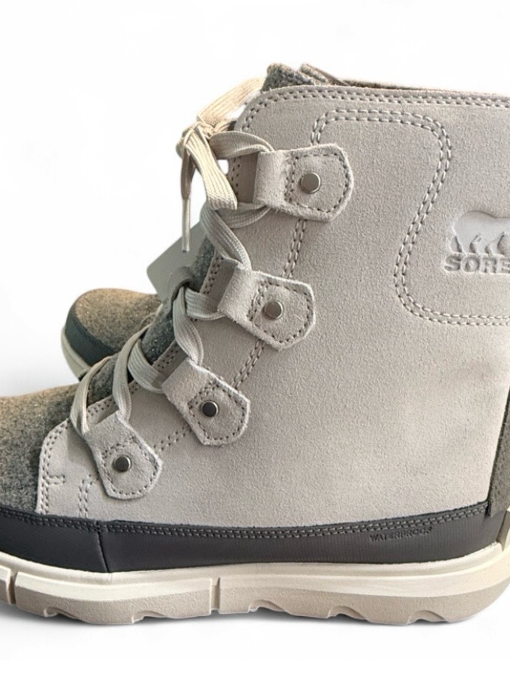 Sorel Explorer Joan Insulated Waterproof Women's boots in Light Gray. - Picture 2 of 6